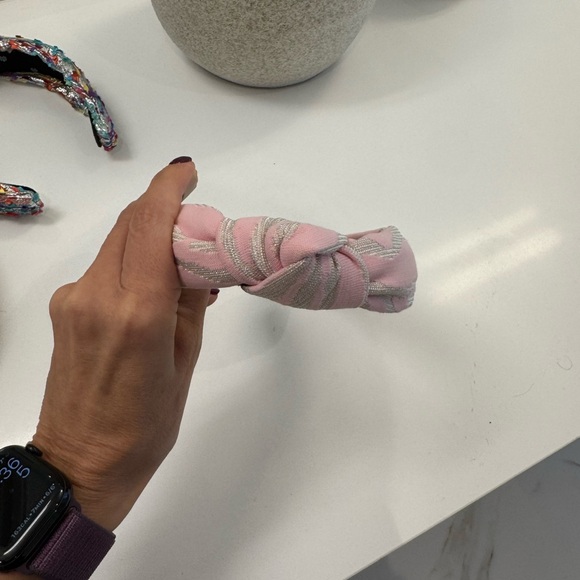 Lele Sadoughi X Solid and Striped Collab headband - Picture 3 of 3